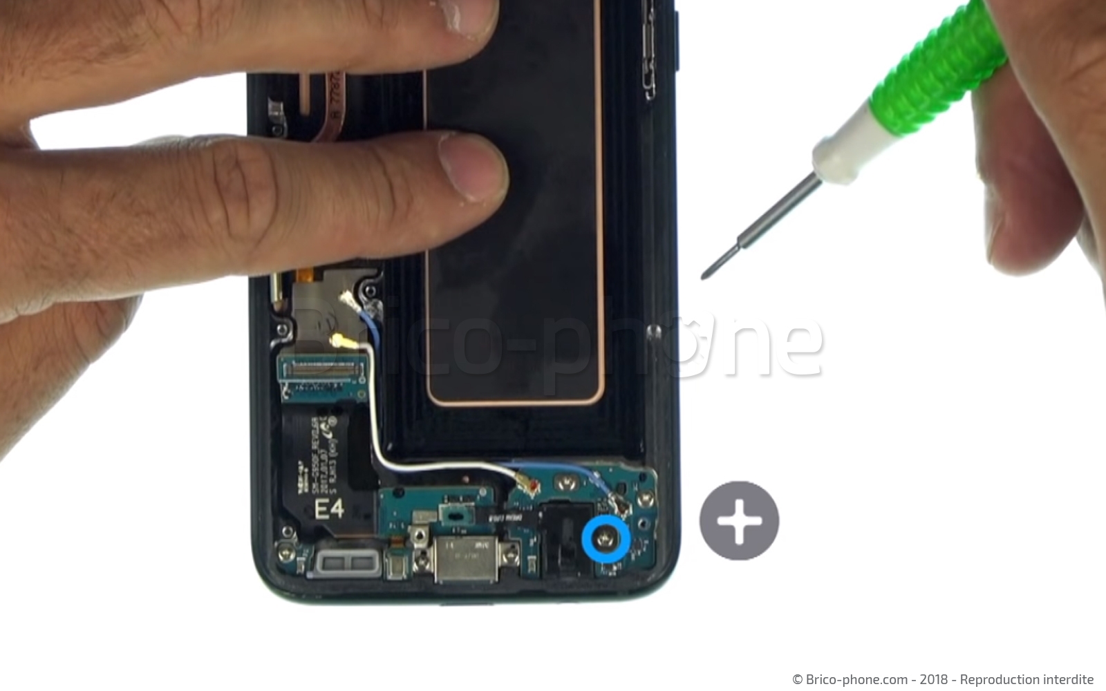 Changement d'écran (vitre+AMOLED) sur Galaxy S8 photo 1